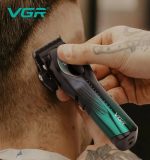 VGR V-858 S2 طقم ماكينة قص شعر وماكينة تشذيب لقص شعر الرجال وتشذيب اللحية والتفاصيل في المنزل أو صالون الحلاقة